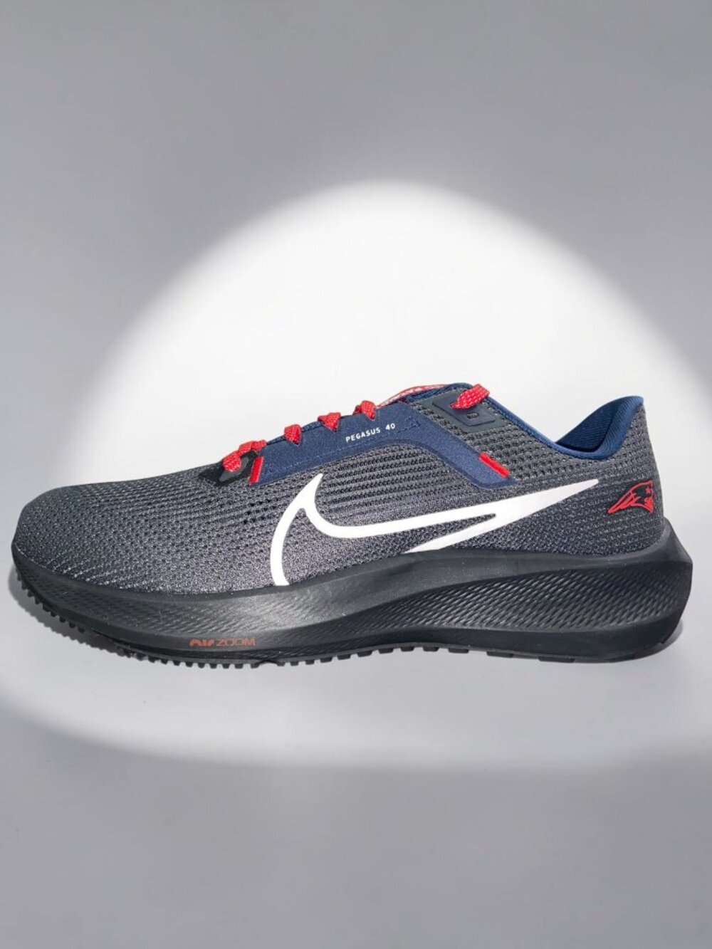 Nike Air Zoom Pegasus 40 New England Patriots Mens Running Shoes DZ5987 001 NEW